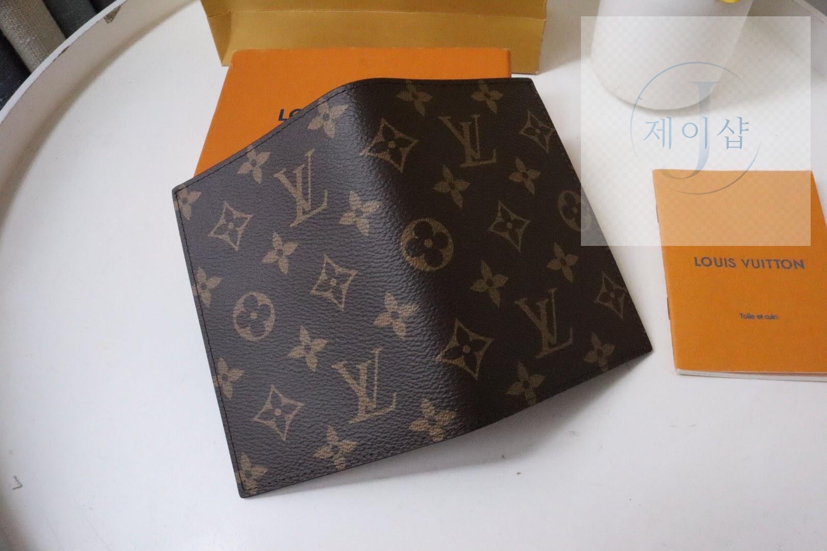 Louis Vuitton M64501 - 상세 이미지