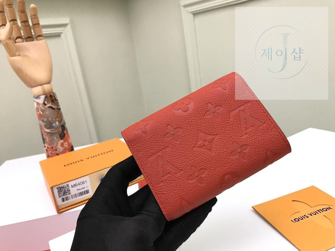 Louis Vuitton M64577 - 상세 이미지