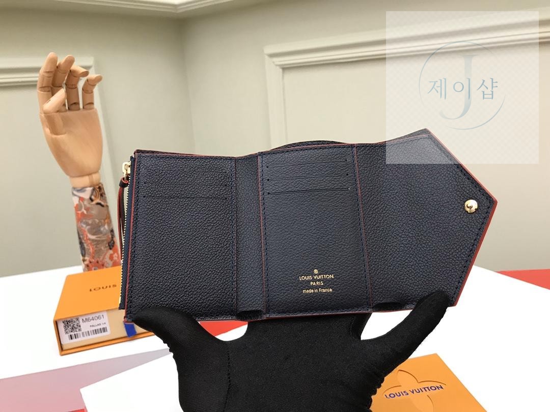 Louis Vuitton M64577 - 상세 이미지