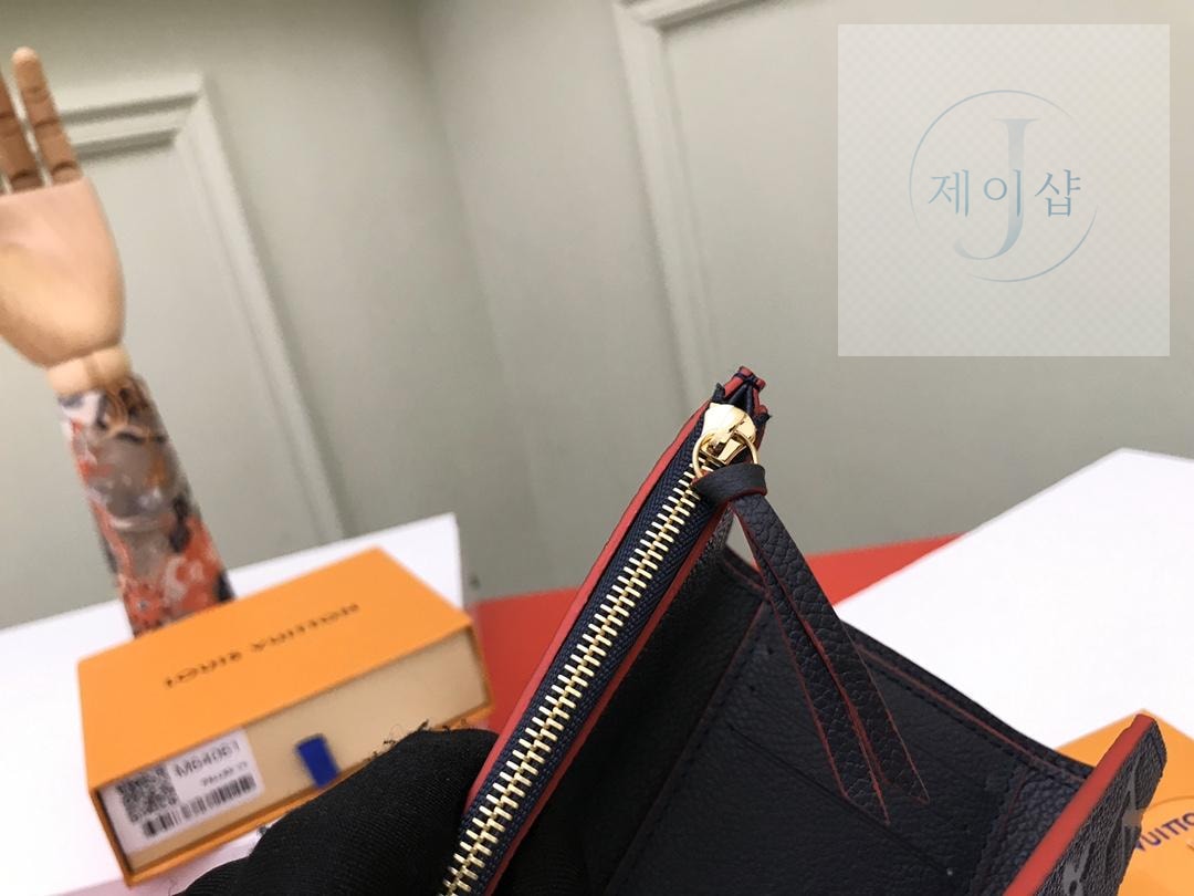 Louis Vuitton M64577 - 상세 이미지
