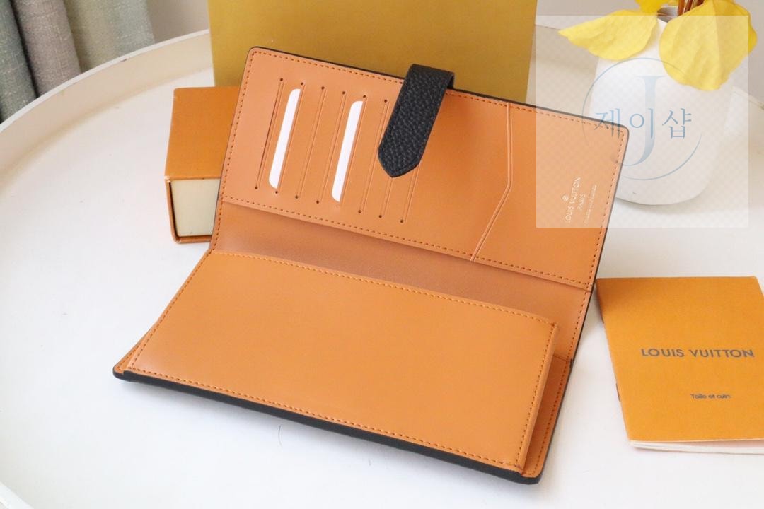 Louis Vuitton M81330 - 상세 이미지