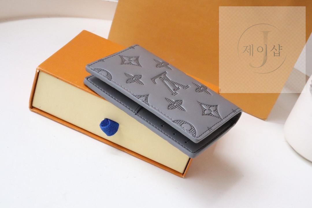 Louis Vuitton M81383 - 상세 이미지