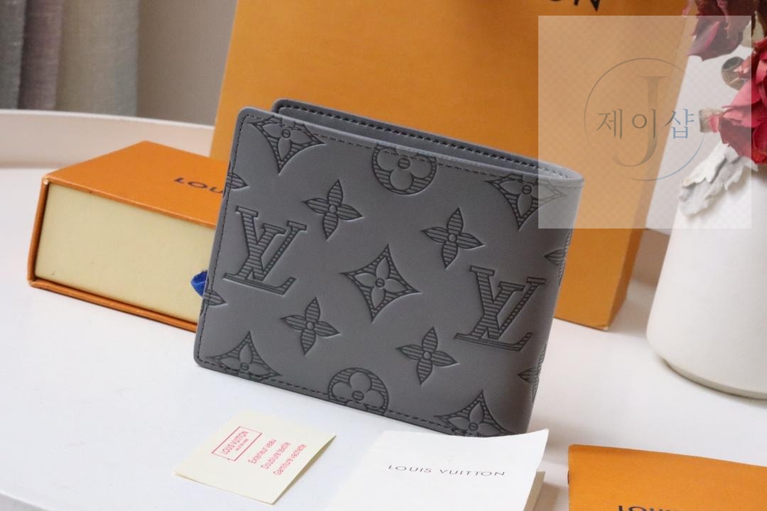 Louis Vuitton M81383 - 상세 이미지