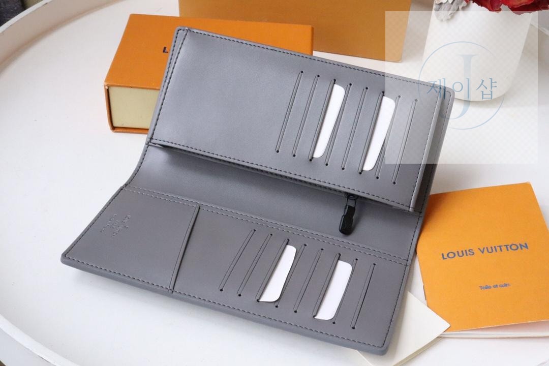 Louis Vuitton M81383 - 상세 이미지