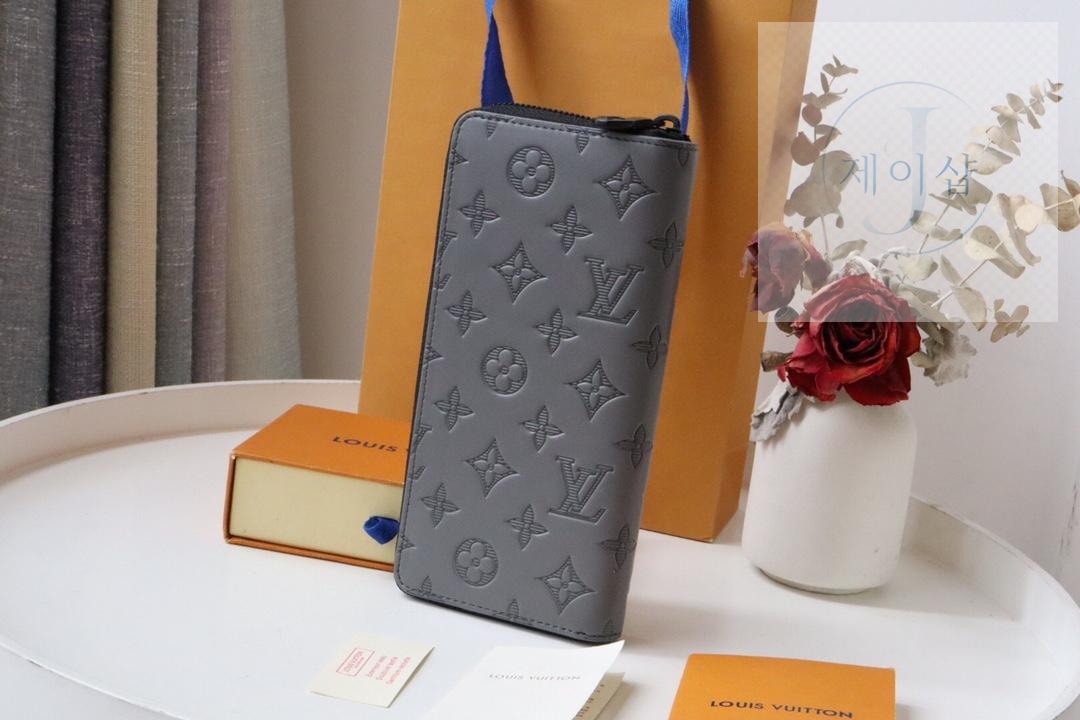 Louis Vuitton M81383 - 상세 이미지