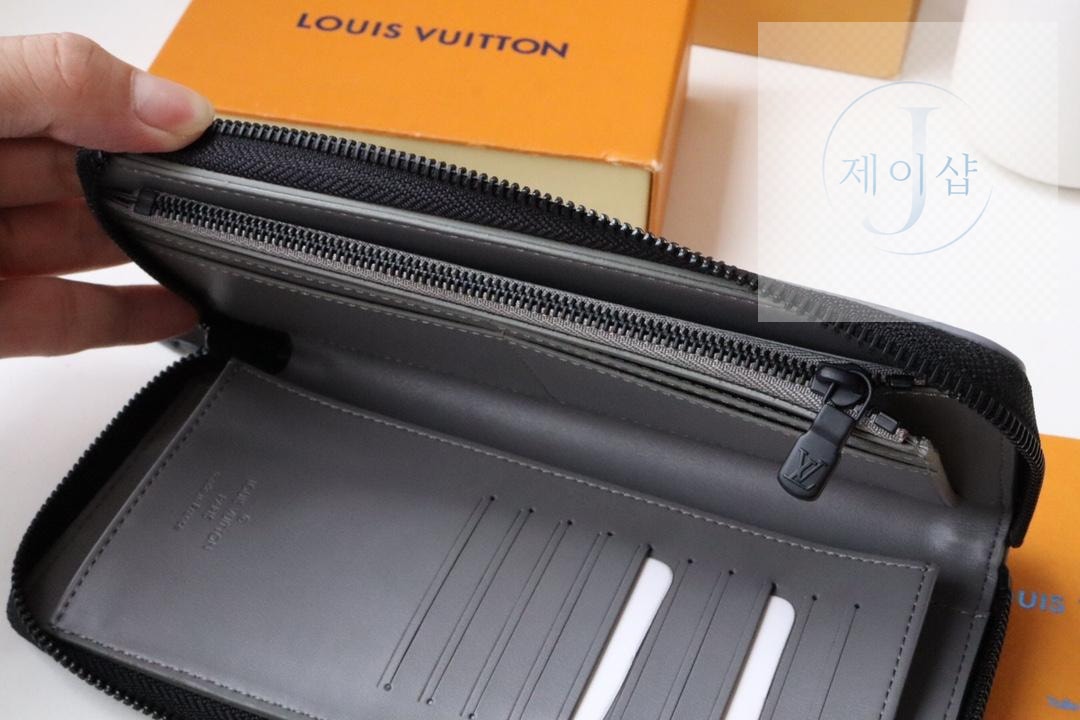 Louis Vuitton M81383 - 상세 이미지