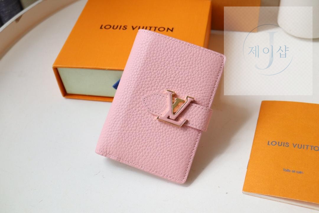 Louis Vuitton M81561