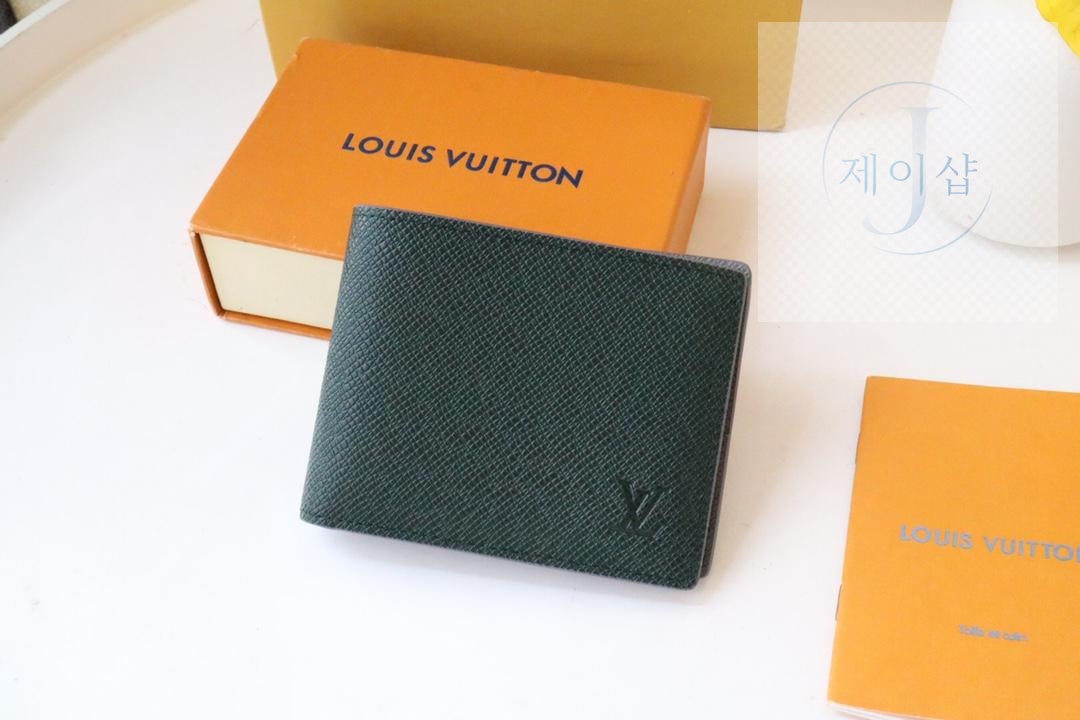 Louis Vuitton M81628