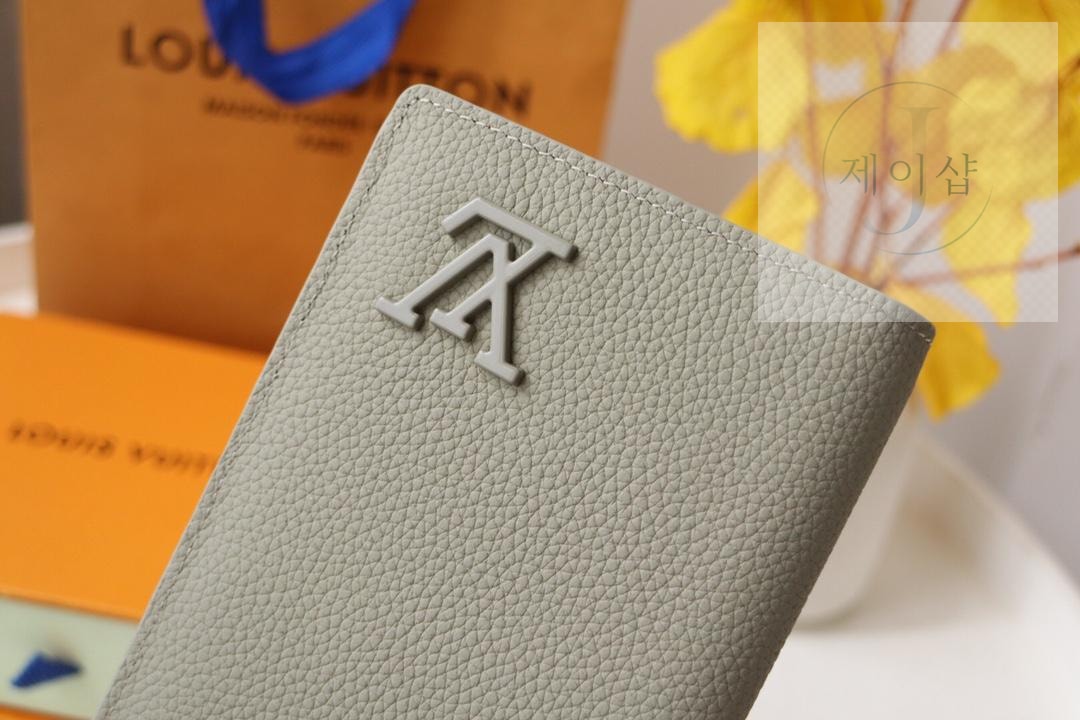 Louis Vuitton M81810 - 상세 이미지