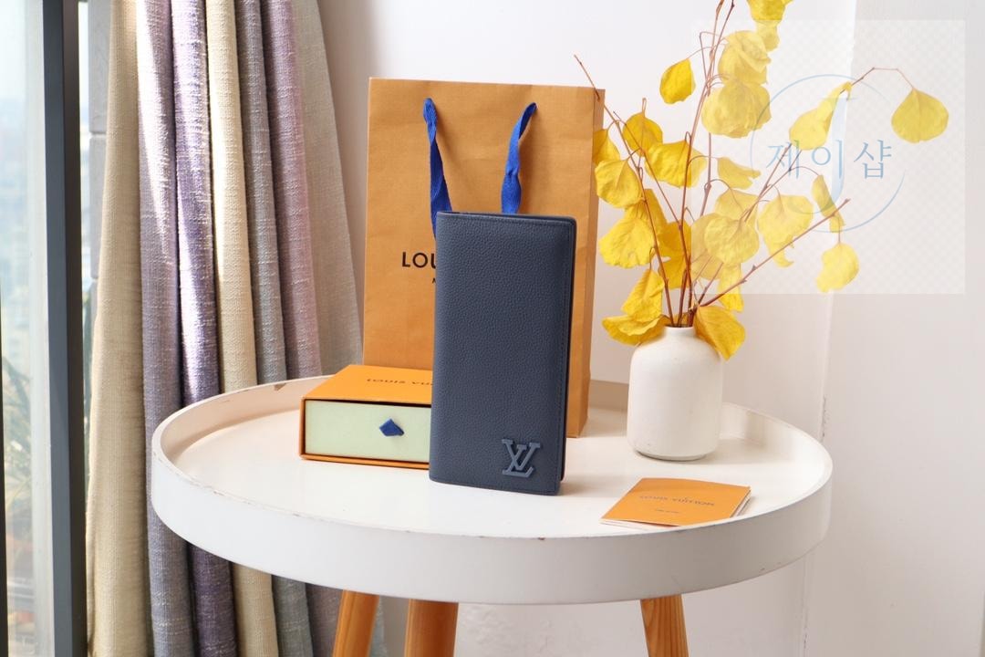 Louis Vuitton M81810 - 상세 이미지