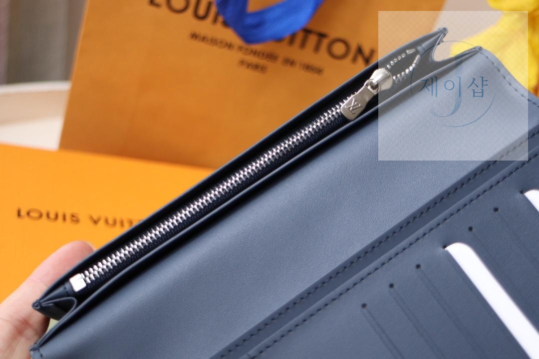 Louis Vuitton M81810 - 상세 이미지