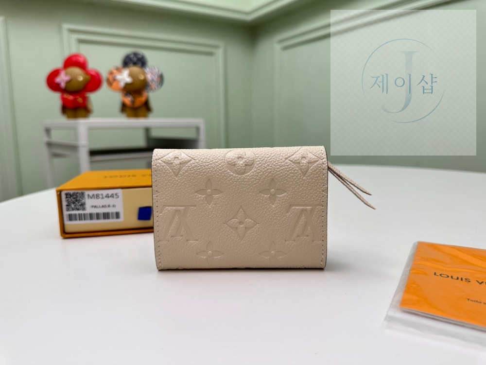 Louis Vuitton M81923 - 상세 이미지