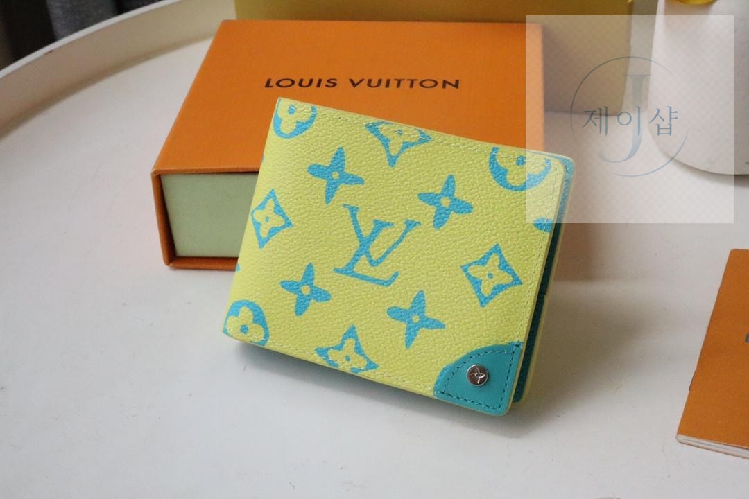 Louis Vuitton M82005 - 상세 이미지