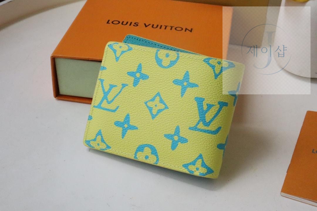 Louis Vuitton M82005 - 상세 이미지