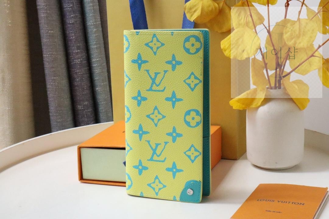 Louis Vuitton M82005 - 상세 이미지