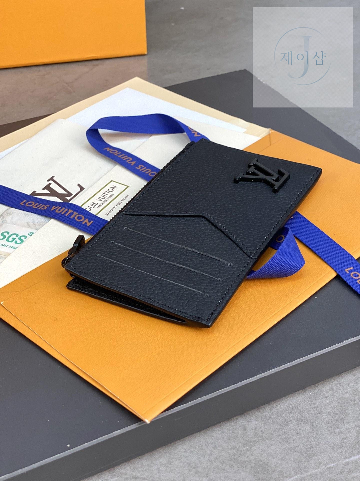Louis Vuitton M82068 - 상세 이미지