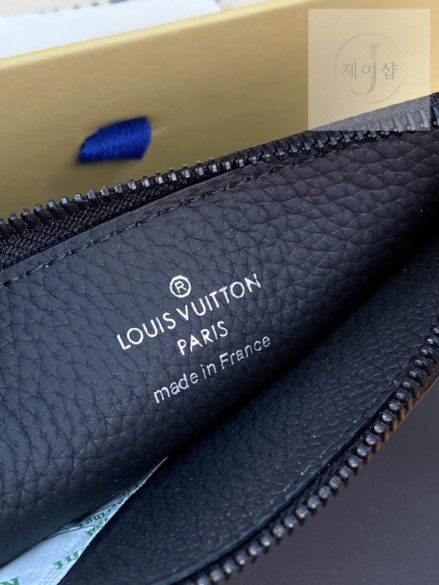 Louis Vuitton M82068 - 상세 이미지