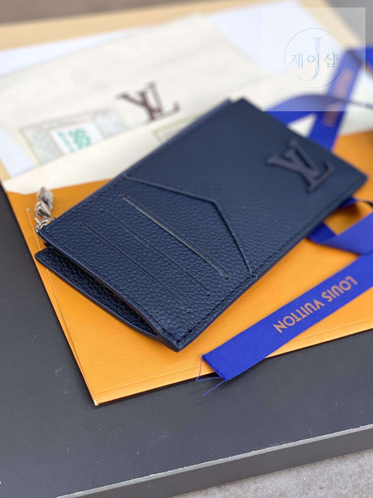 Louis Vuitton M82068 - 상세 이미지