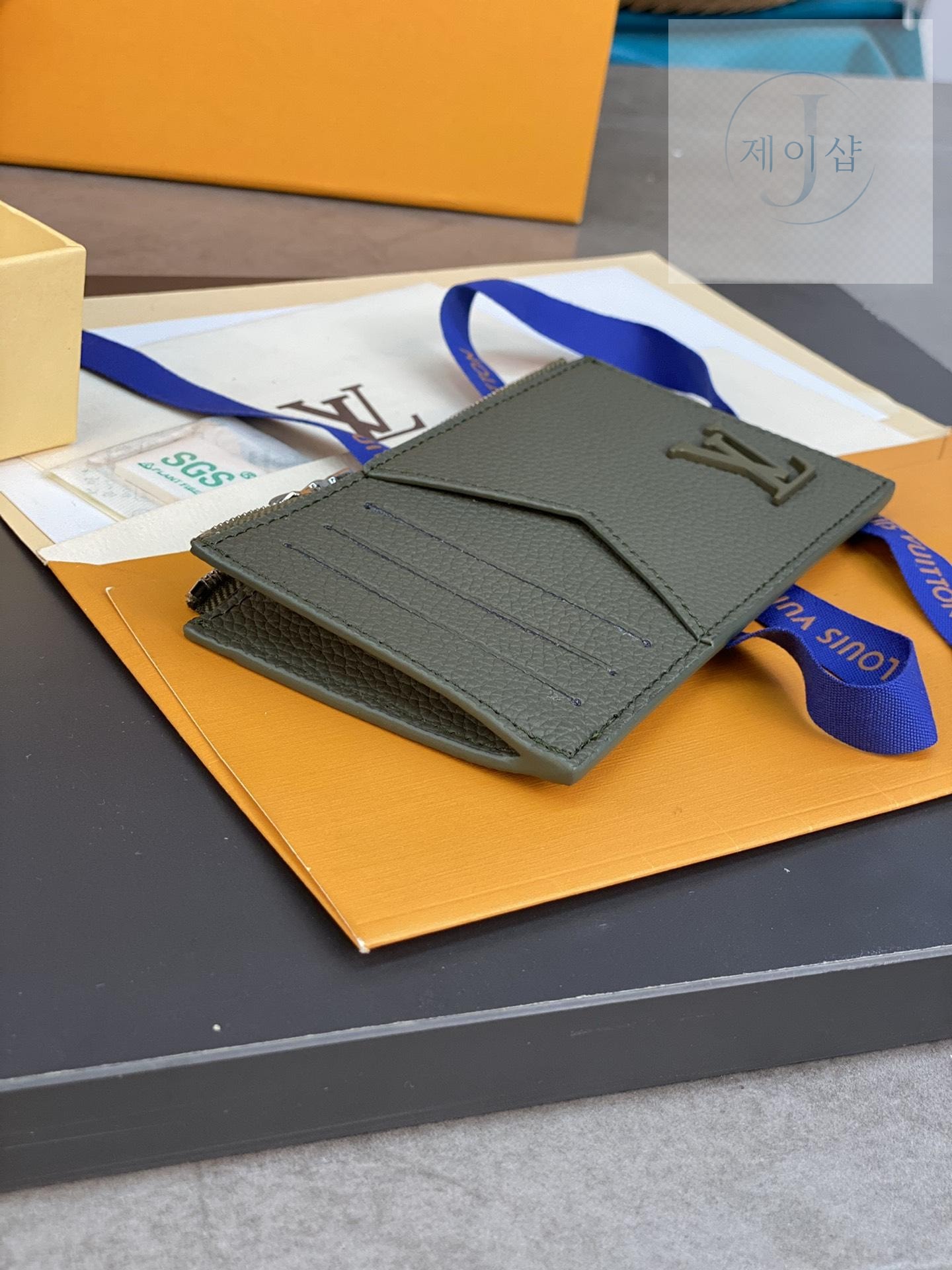 Louis Vuitton M82068 - 상세 이미지