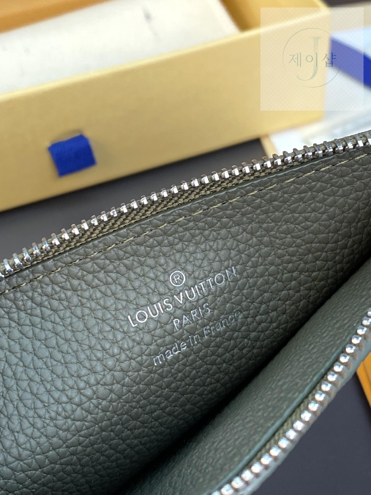 Louis Vuitton M82068 - 상세 이미지