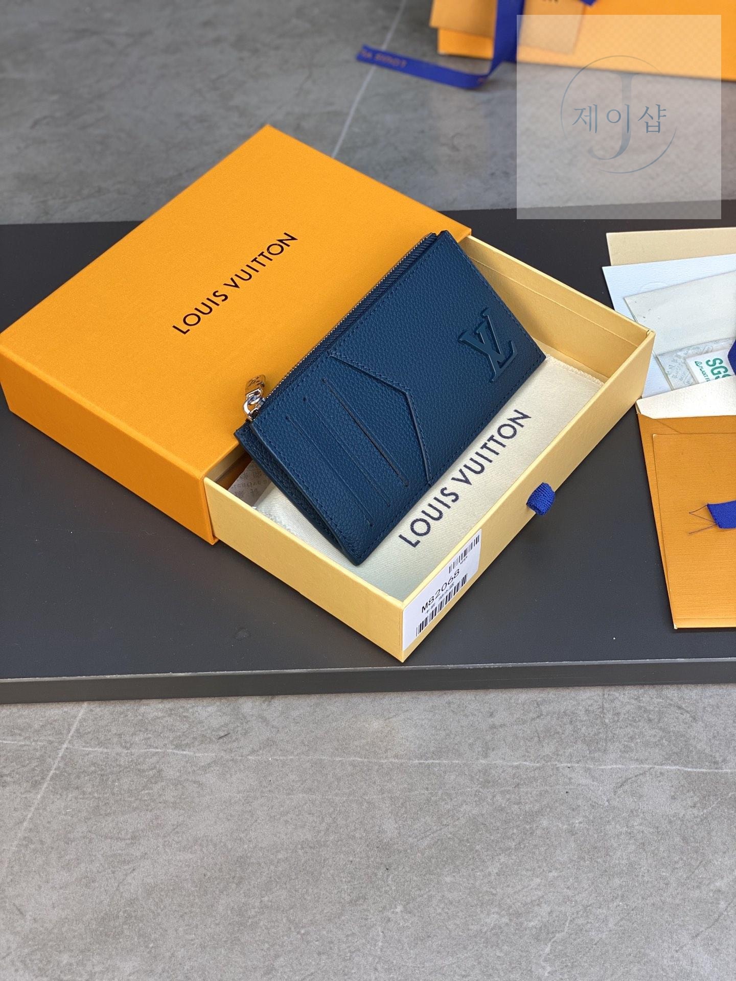 Louis Vuitton M82068 - 상세 이미지