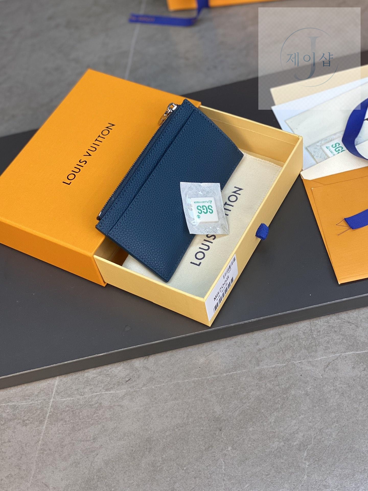 Louis Vuitton M82068 - 상세 이미지