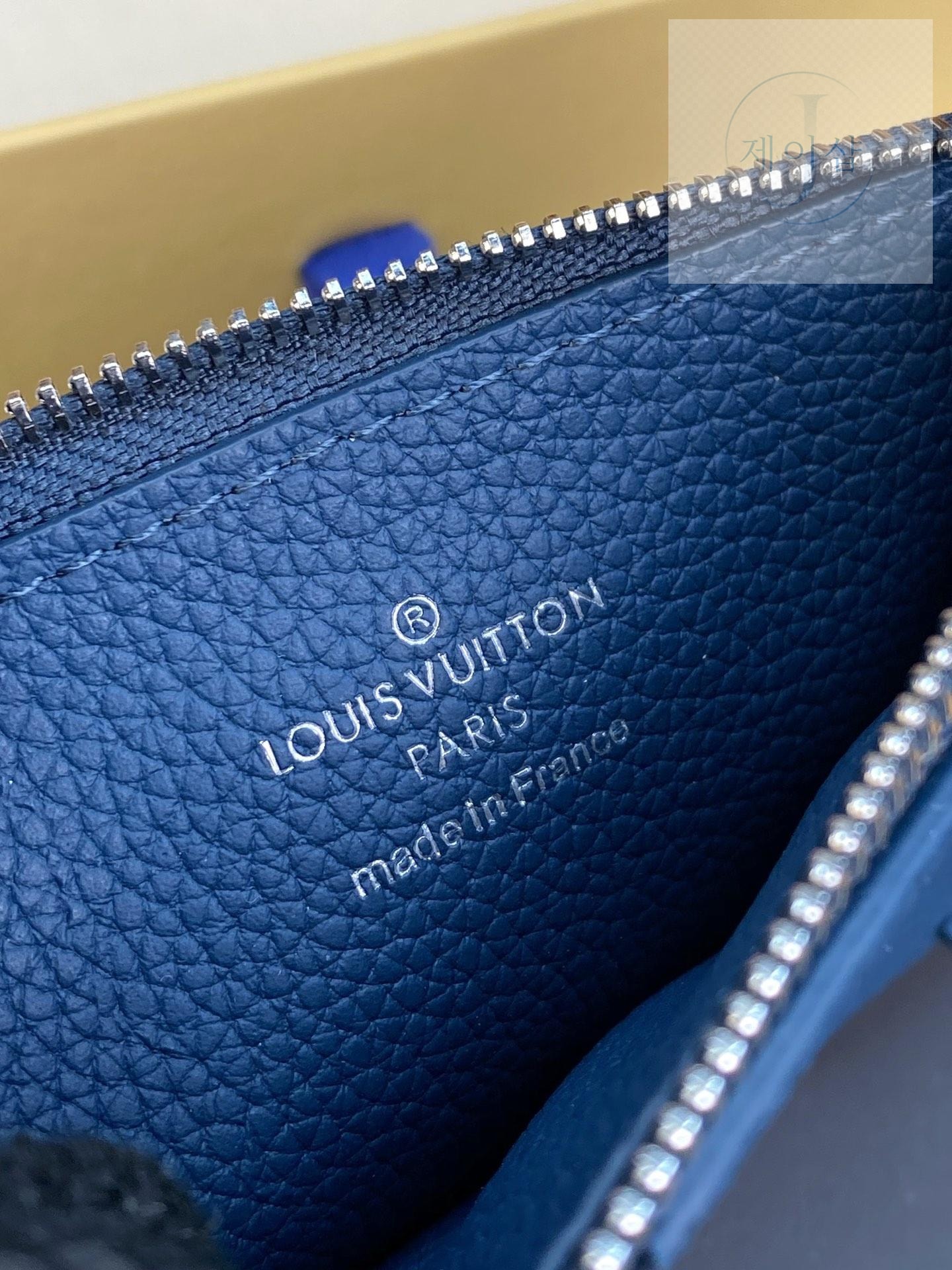 Louis Vuitton M82068 - 상세 이미지