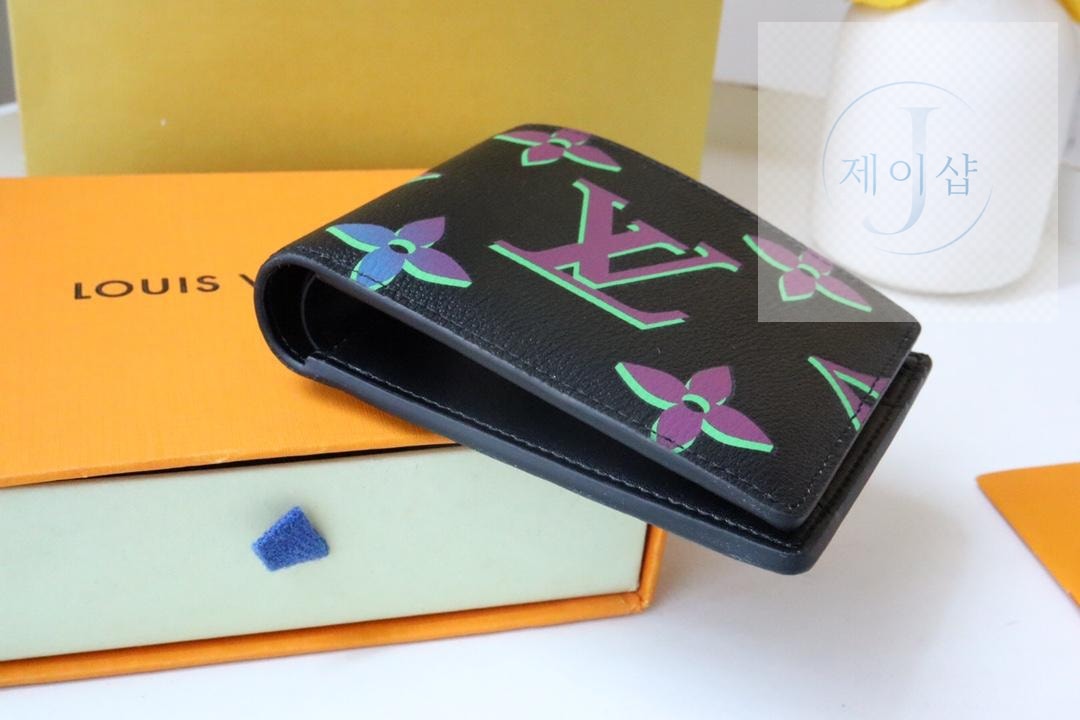 Louis Vuitton M82297 - 상세 이미지