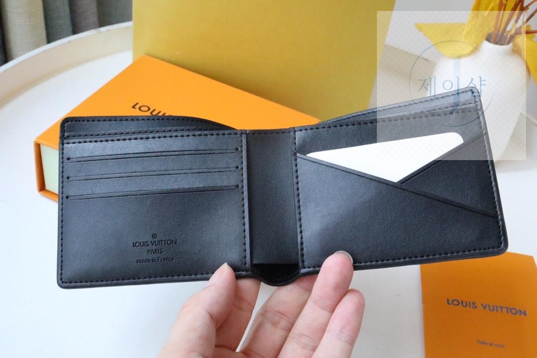 Louis Vuitton M82297 - 상세 이미지