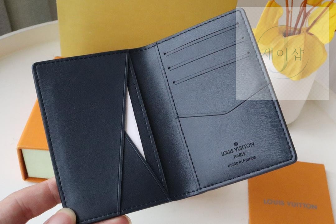 Louis Vuitton M82322 - 상세 이미지