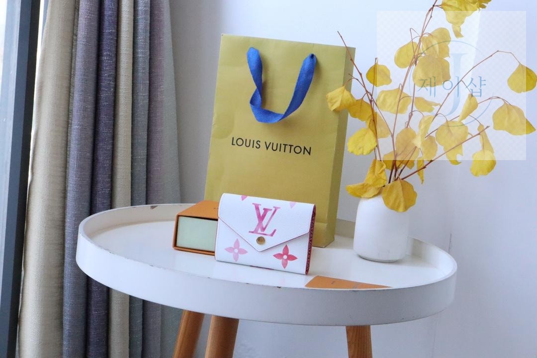 Louis Vuitton M82406 - 상세 이미지