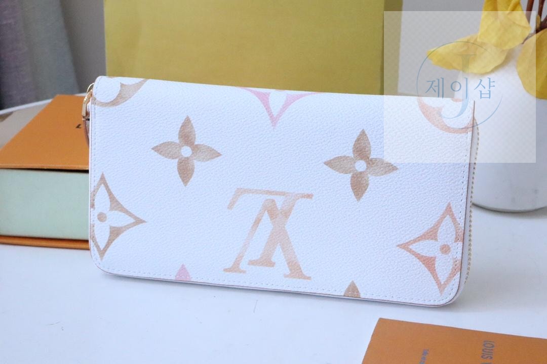 Louis Vuitton M82406 - 상세 이미지