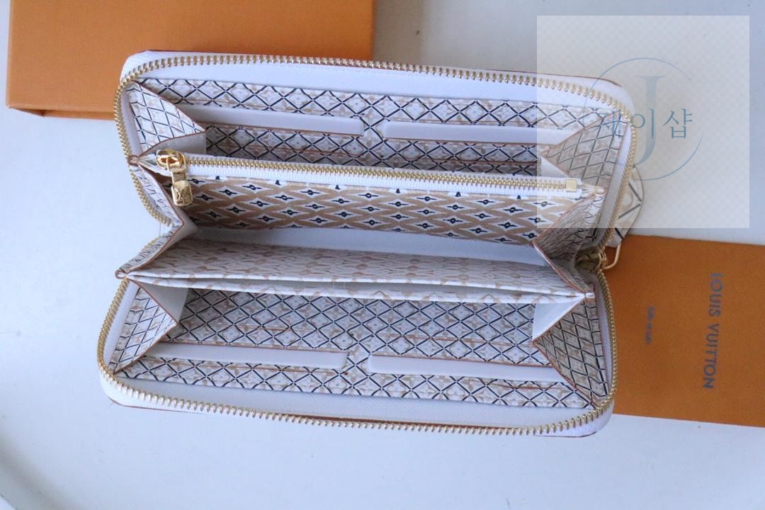 Louis Vuitton M82406 - 상세 이미지
