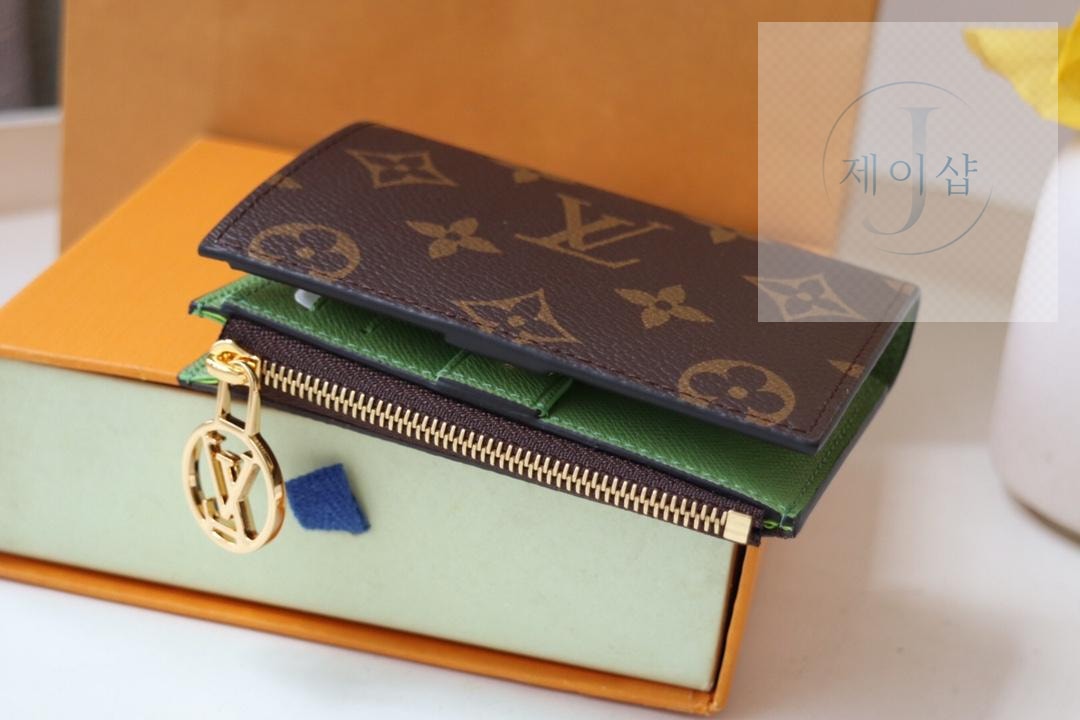 Louis Vuitton M82415 - 상세 이미지