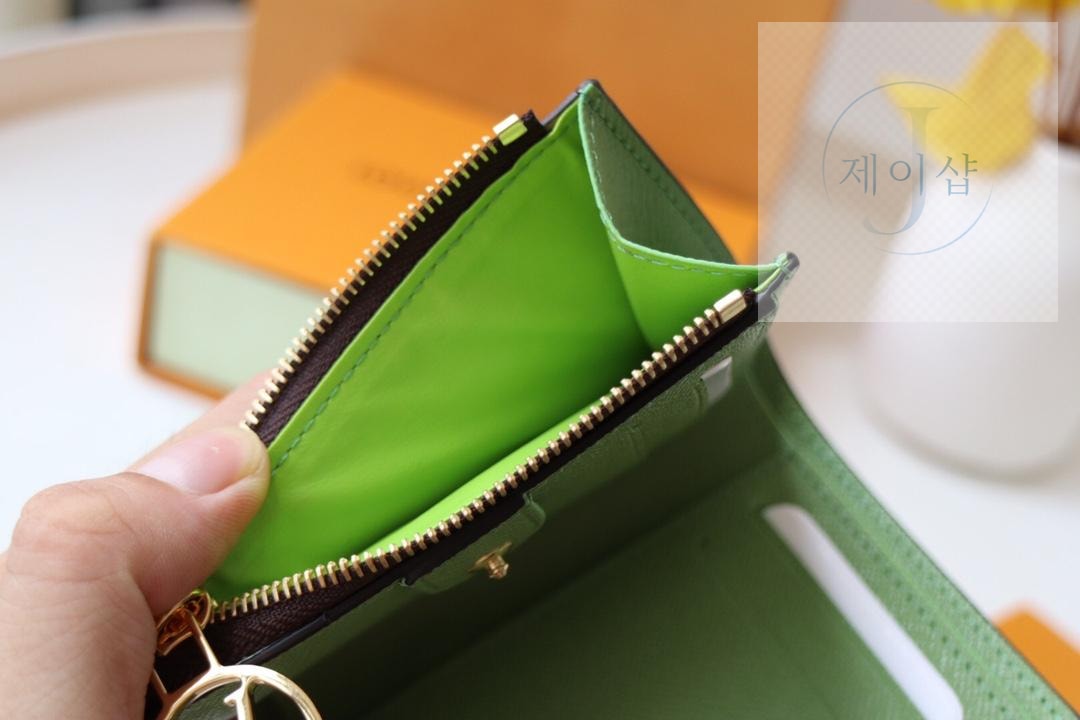 Louis Vuitton M82415 - 상세 이미지