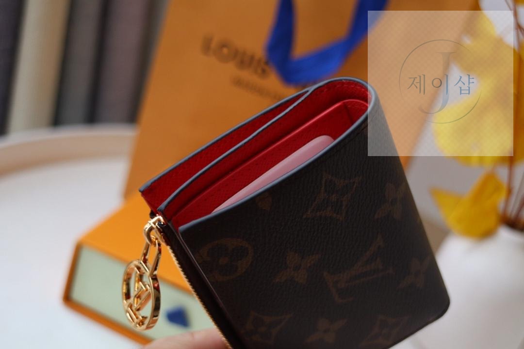 Louis Vuitton M82415 - 상세 이미지