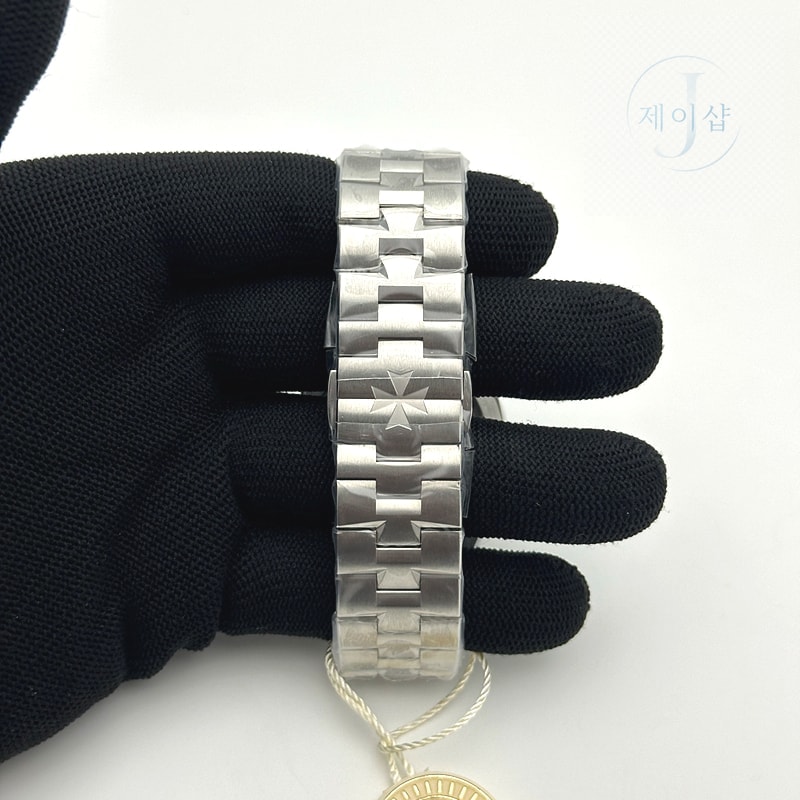 ZF공장 바쉐론콘스탄틴 오버시즈 4500V 스틸 블랙다이얼 브레이슬릿 Overseas 4500V SS ZF 1:1 Best Edition Black Dial on SS Bracelet A5100