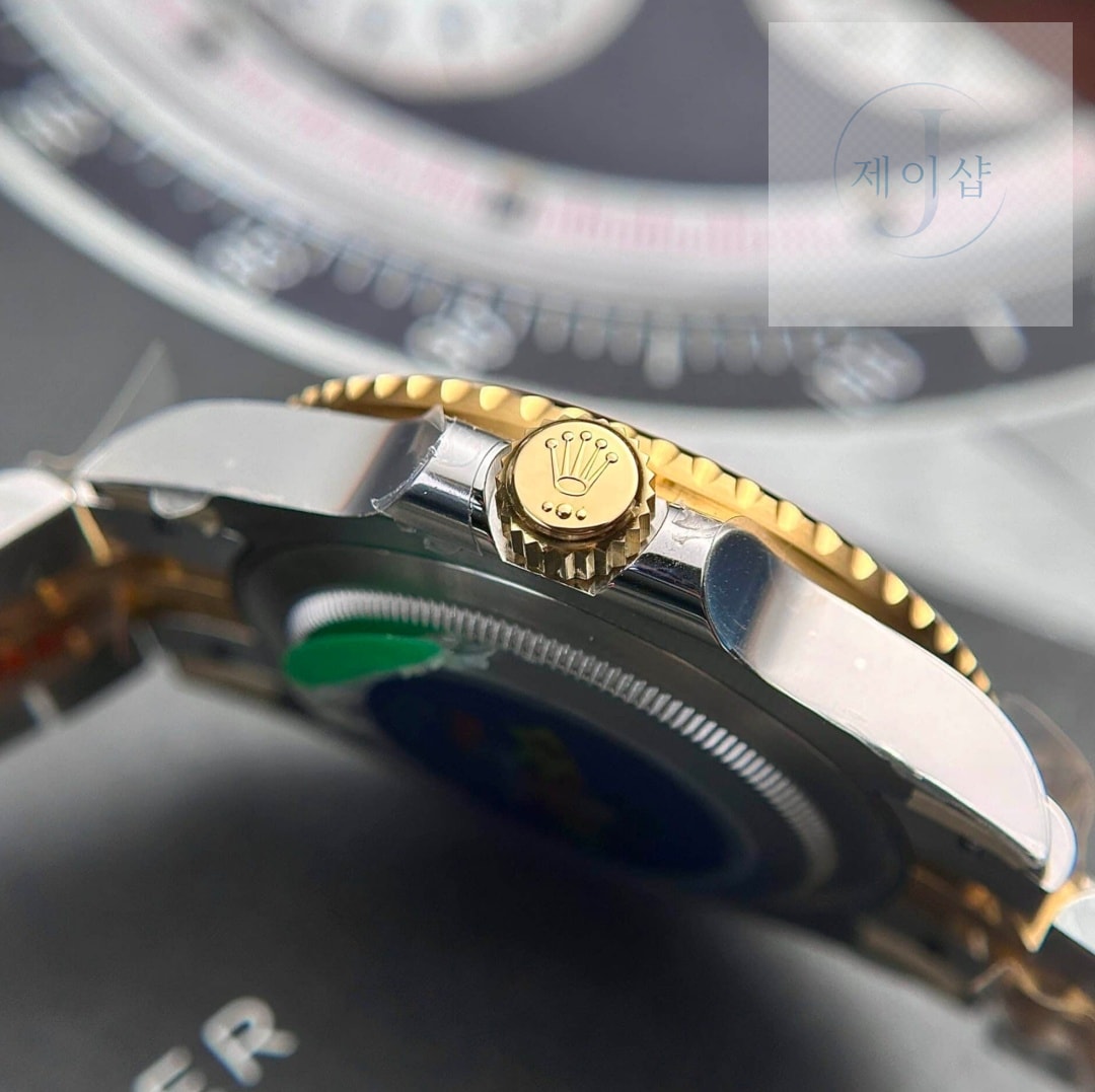 Rolex GMT-Master II 40 mm 126713GRNR - 상세 이미지