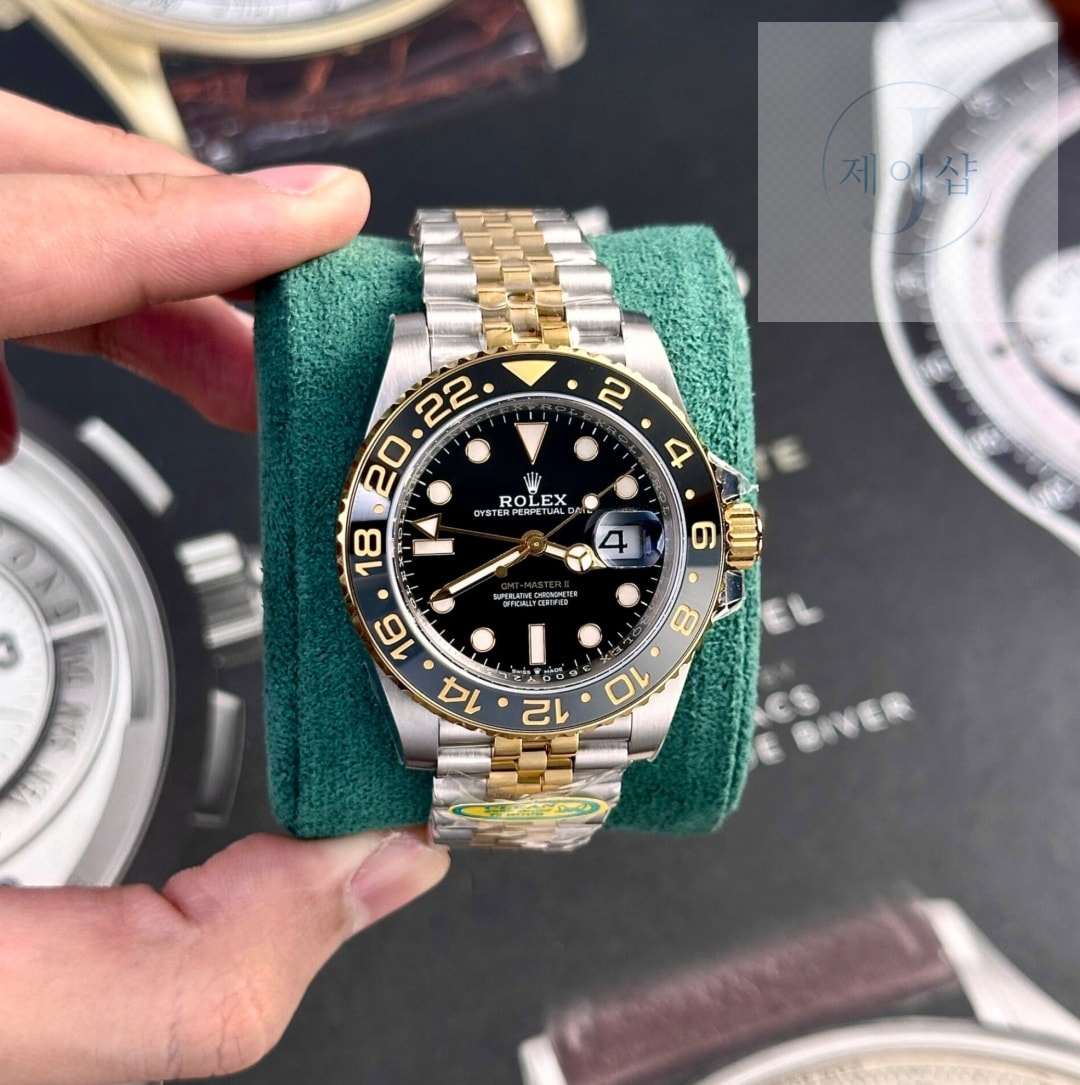 Rolex GMT-Master II 40 mm 126713GRNR - 상세 이미지