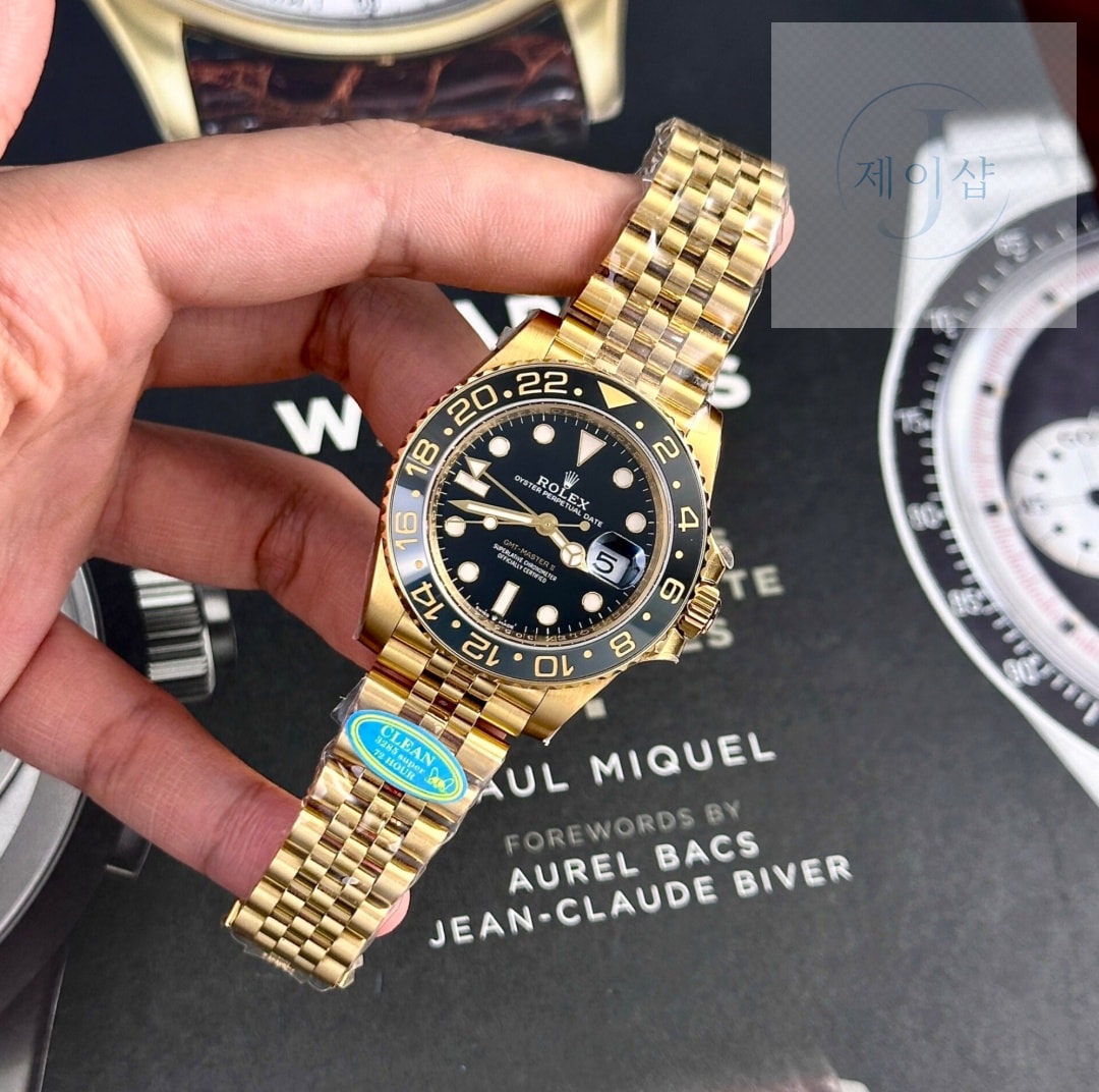 Rolex GMT-Master II Black Dial 126711 - 상세 이미지