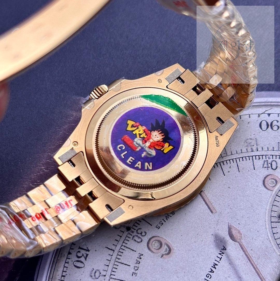 Rolex GMT-Master II Black Dial 126711 - 상세 이미지