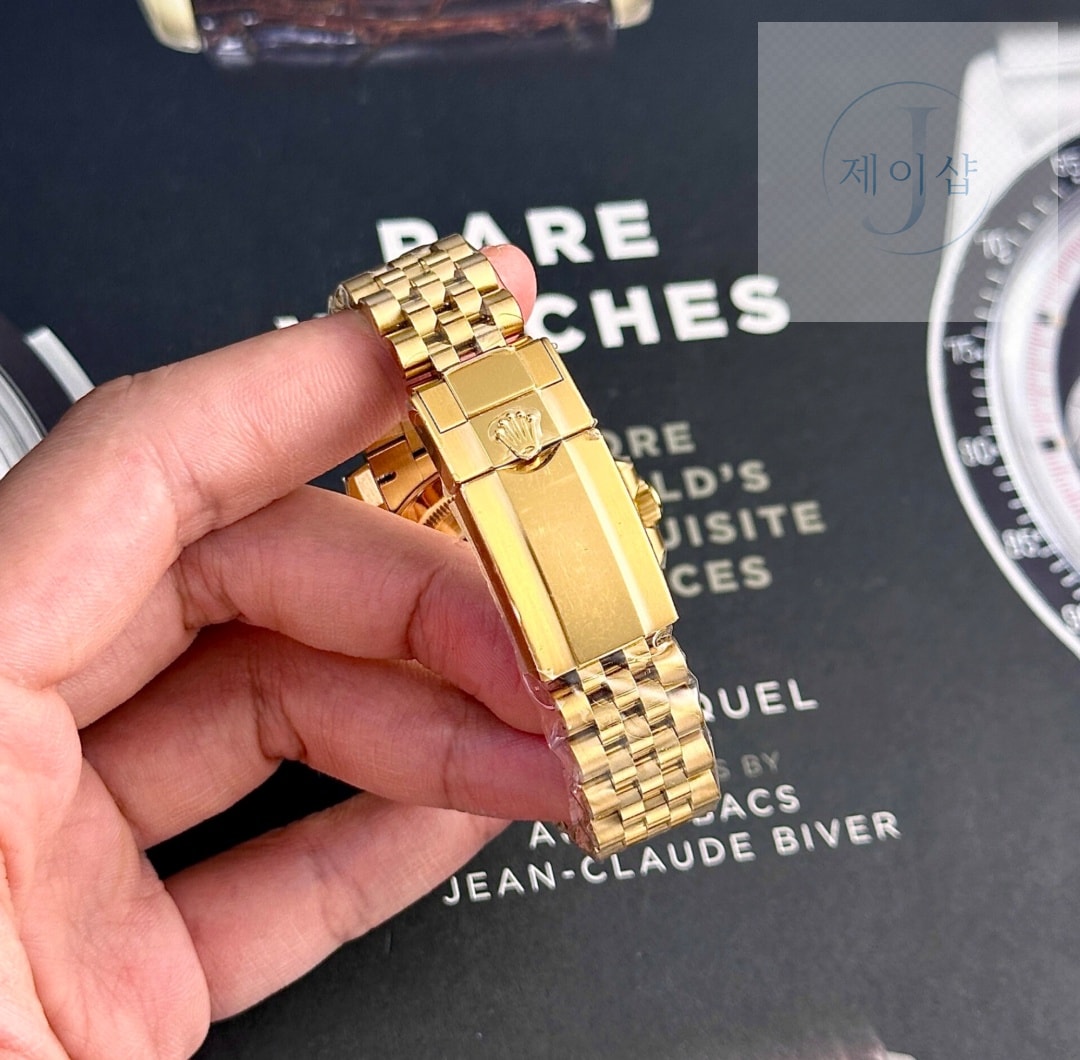Rolex GMT-Master II Black Dial 126711 - 상세 이미지