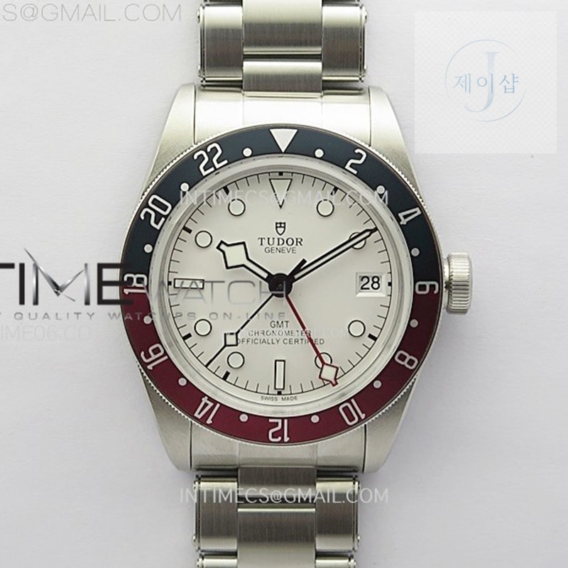 ZF공장 튜더 블랙베이 41 gmt 바젤월드 펩시 화이트다이얼 브레이슬릿 Black Bay M79830RB-0010 GMT Baselworld Pepsi Bezel ZF 1_1 Best Edition White Dial on SS Bracelet A2836