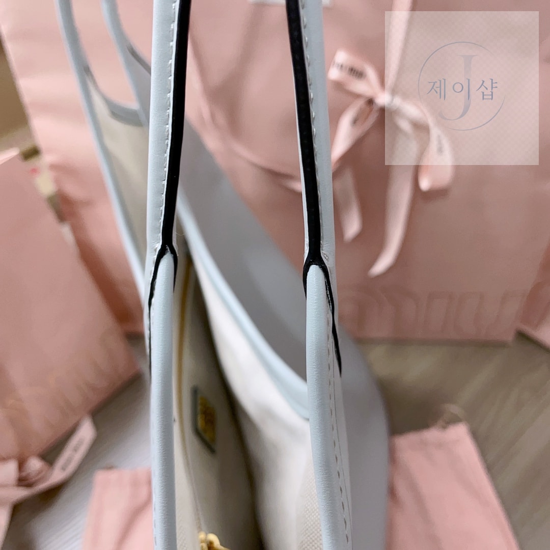 Miu Miu Ivy leather bag Regular 25번 이미지