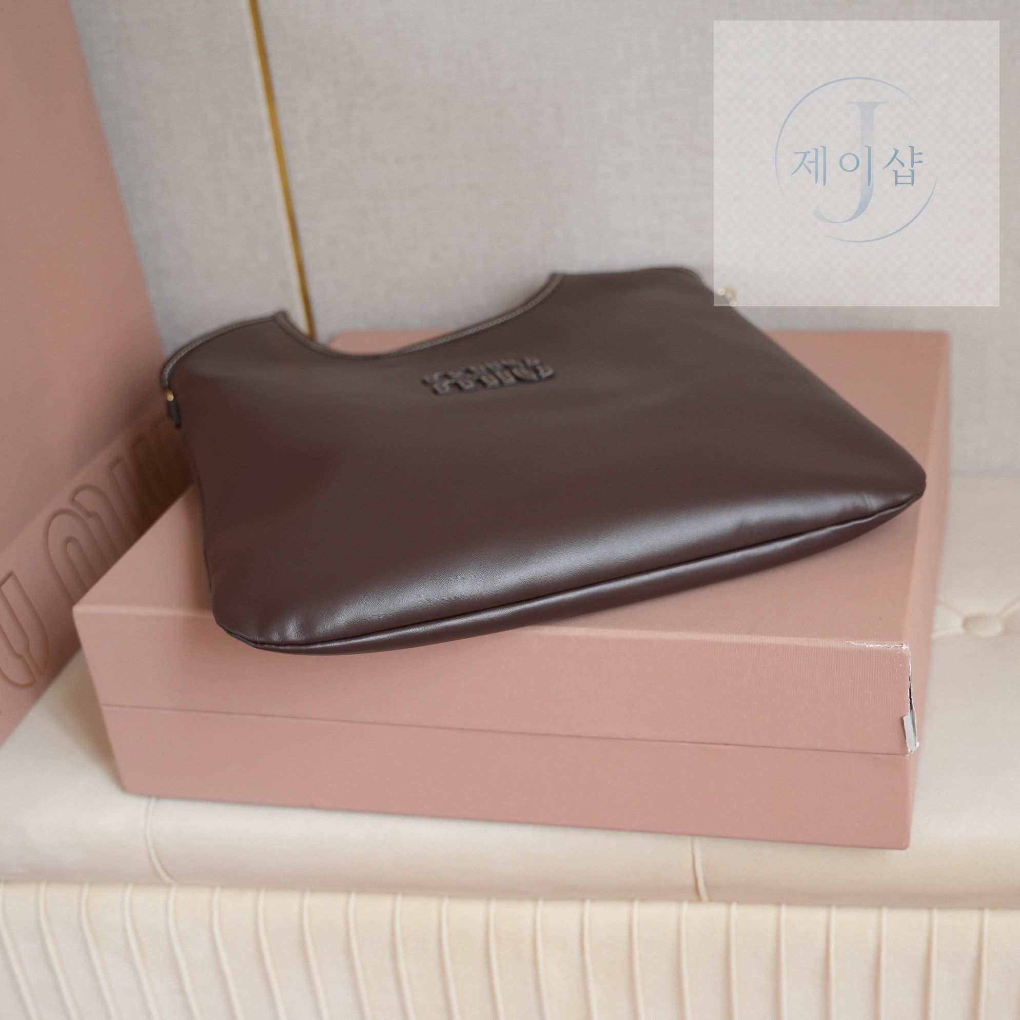Miu Miu Ivy leather bag Regular 42번 이미지