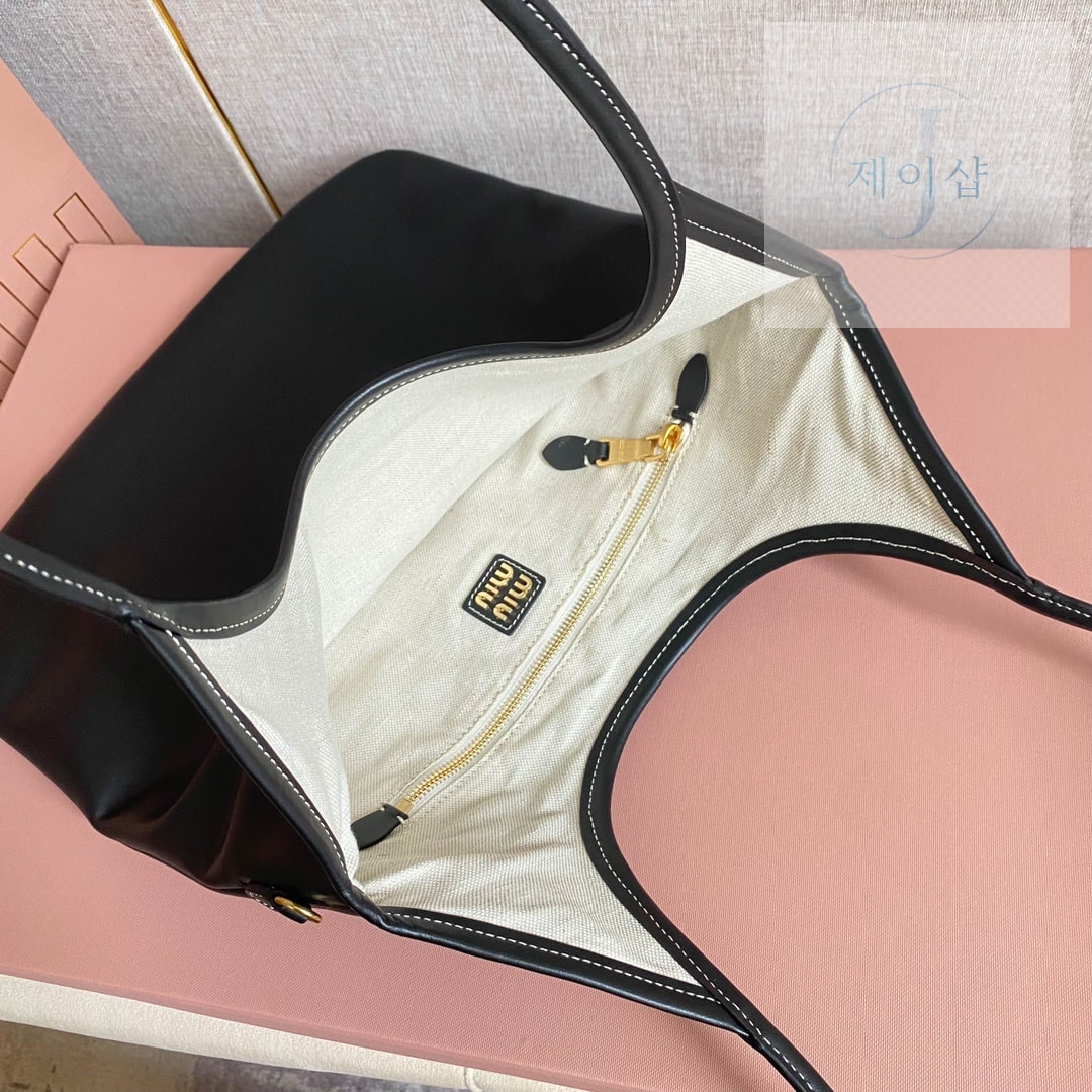 Miu Miu Ivy leather bag Regular 9번 이미지