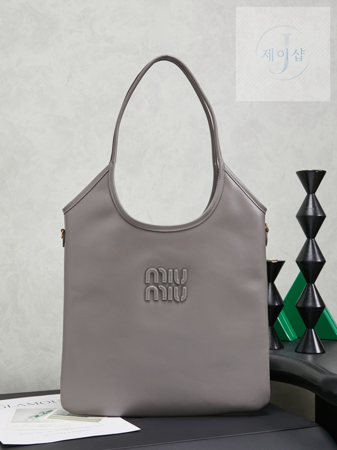 Miu Miu Ivy leather bag Regular 28번 이미지