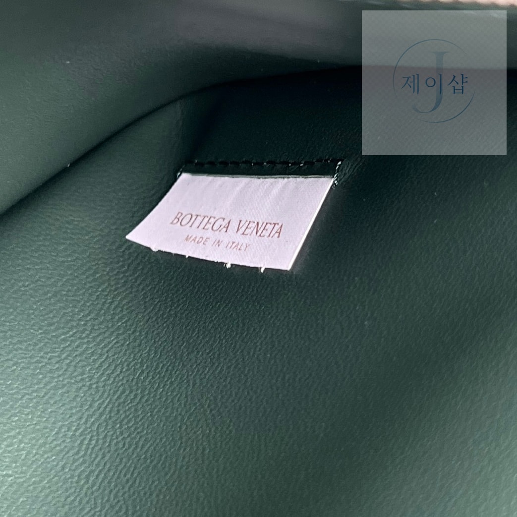 보테가베네타 디아고 라지 27번 이미지