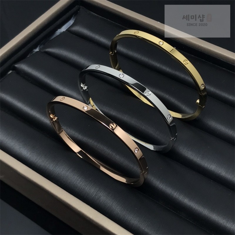 Cartier 까르띠에 러브 브레이슬릿 다이아몬드 옐로우 골드 악세사리 5번 이미지