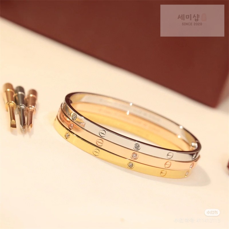 Cartier 까르띠에 러브 브레이슬릿 다이아몬드 옐로우 골드 악세사리 9번 이미지